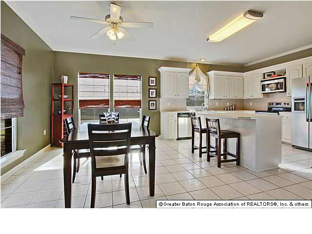 17511 Beckfield Avenue Baton Rouge, LA 70817 - Photo 7 of 12 Gallery Image 7
