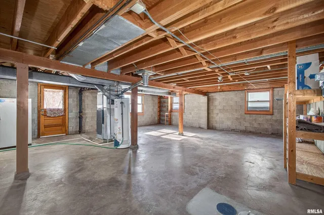 $157,500 | 809 Cimarron Drive, Davenport, IA 52804