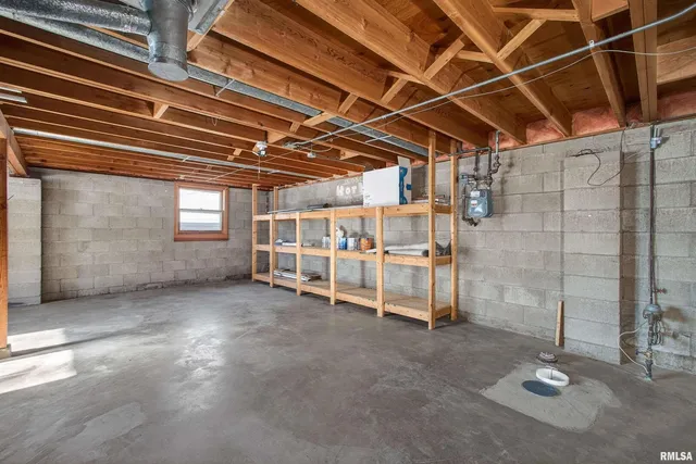 $157,500 | 809 Cimarron Drive, Davenport, IA 52804