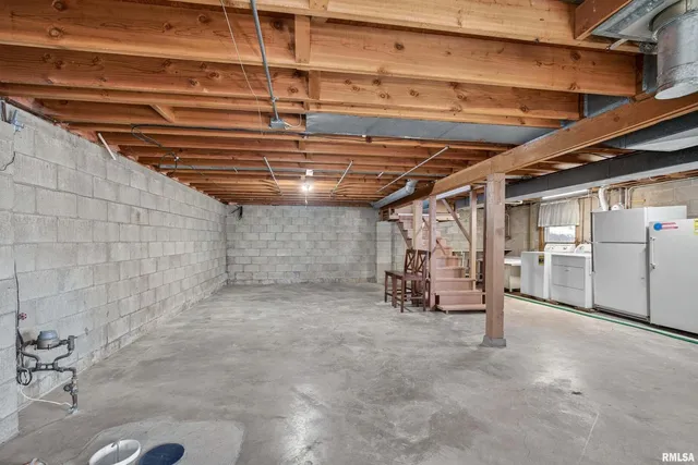 $157,500 | 809 Cimarron Drive, Davenport, IA 52804