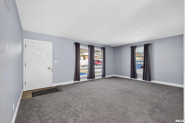 $157,500 | 809 Cimarron Drive, Davenport, IA 52804