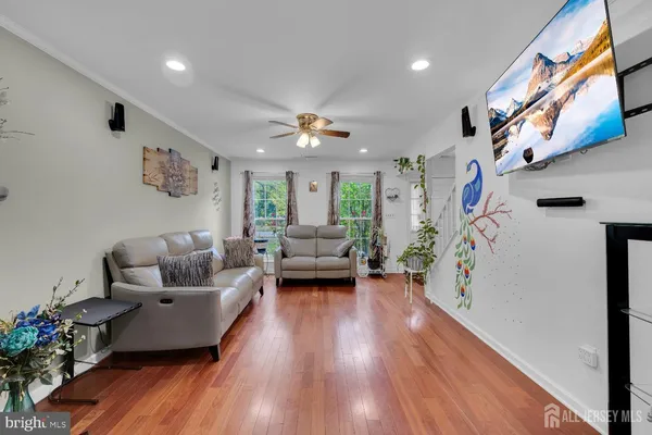 $2,900 | 5 Pond View Drive, Plainsboro, NJ 08536