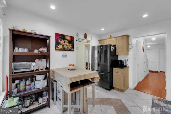 $2,900 | 5 Pond View Drive, Plainsboro, NJ 08536