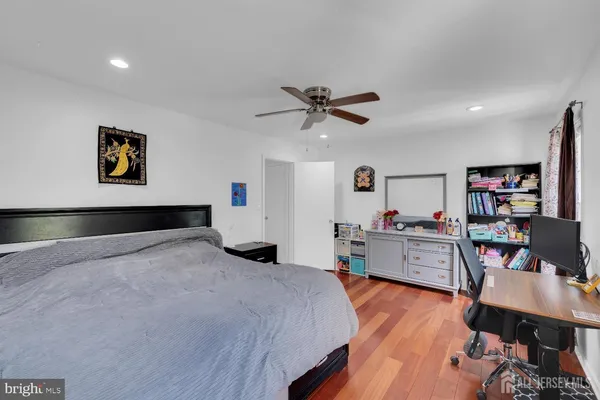 $2,900 | 5 Pond View Drive, Plainsboro, NJ 08536