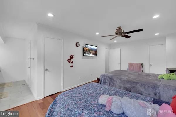 $2,900 | 5 Pond View Drive, Plainsboro, NJ 08536