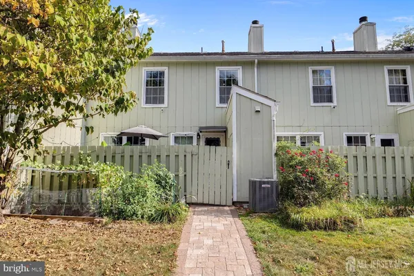 $2,900 | 5 Pond View Drive, Plainsboro, NJ 08536
