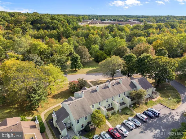 $2,900 | 5 Pond View Drive, Plainsboro, NJ 08536
