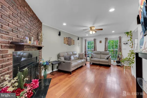 $2,900 | 5 Pond View Drive, Plainsboro, NJ 08536