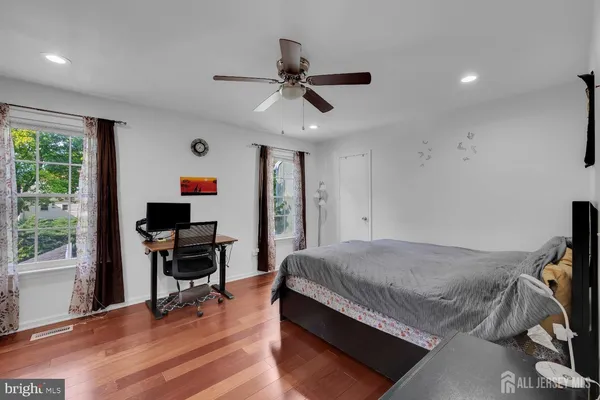 $2,900 | 5 Pond View Drive, Plainsboro, NJ 08536