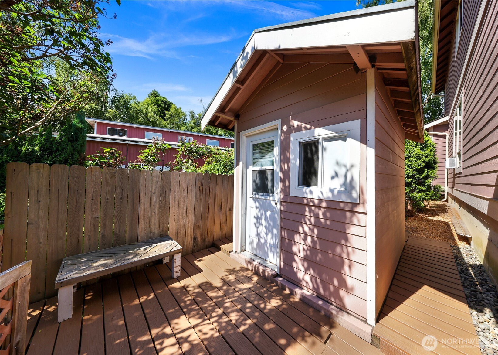 3217 Locust Avenue Bellingham, WA 98225 - Photo 28 of 33