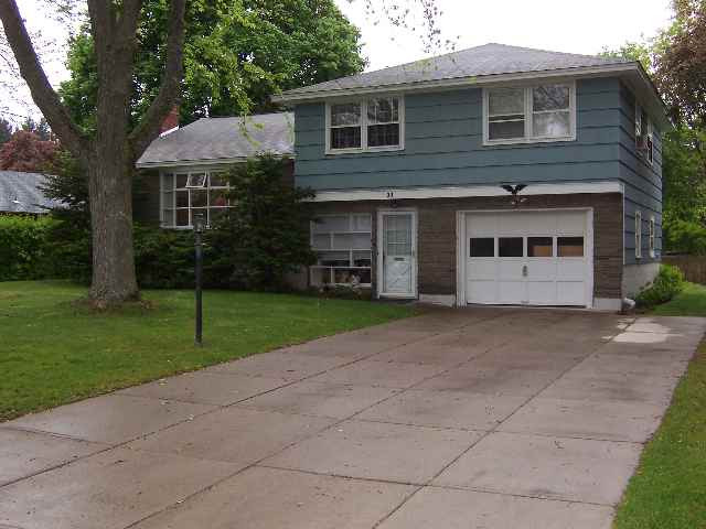 33 Jennifer Road Glenville, NY 12302 - Photo 1 of 8 Photo 1