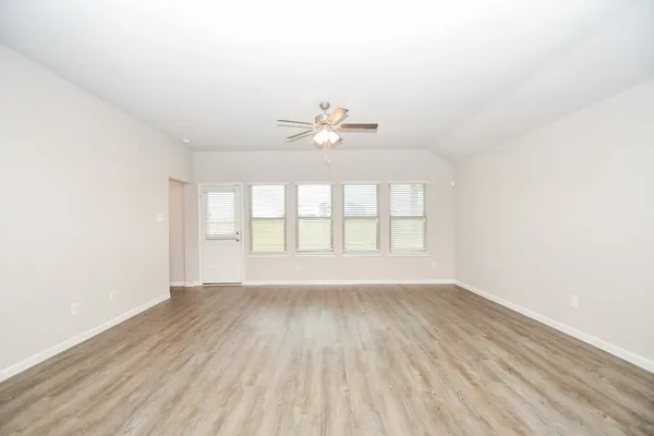 $2,400 | 17811 Chartertree Lane, Tomball, TX 77377