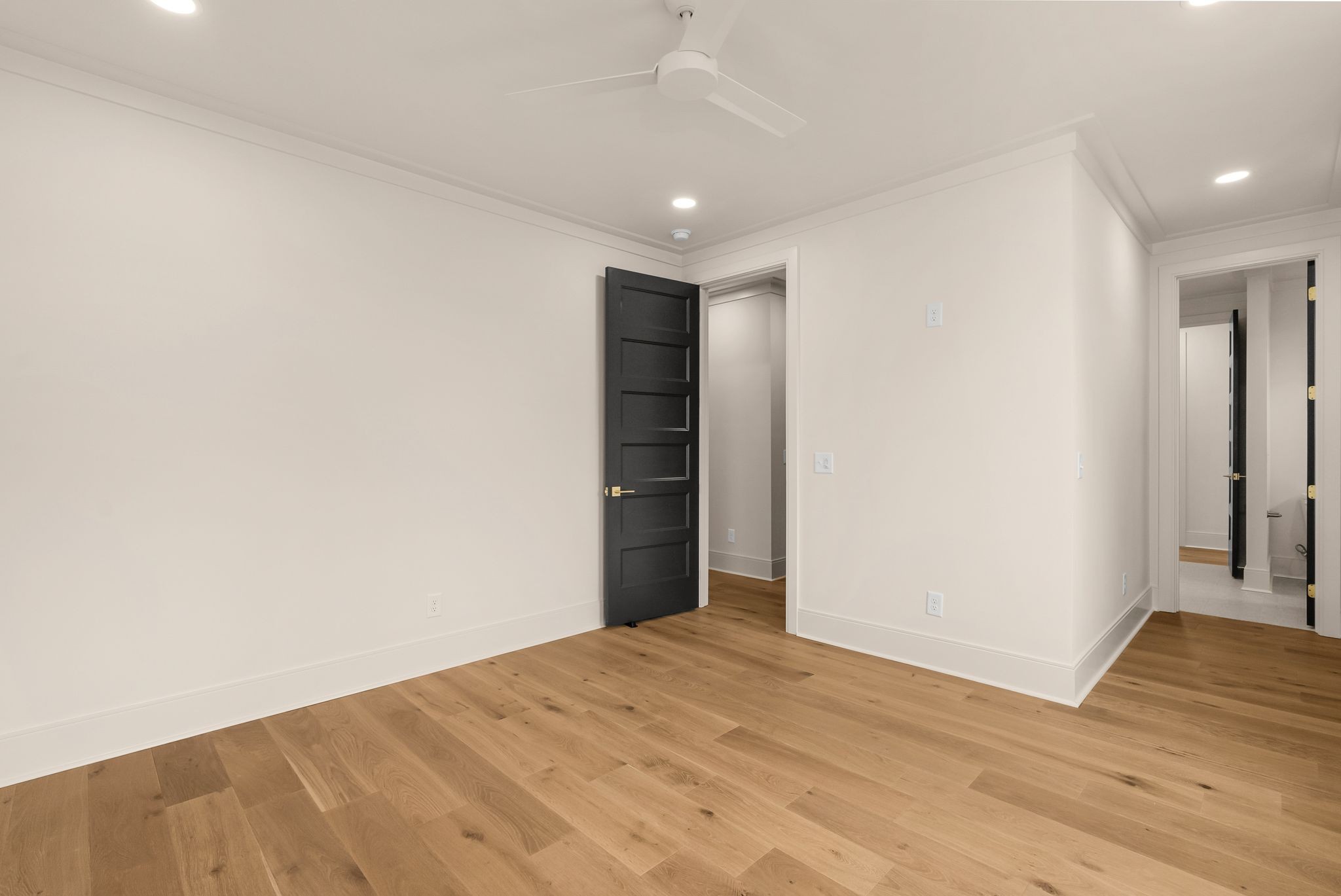 2306 Riverside Drive Nashville, TN 37216 - Photo 34 of 44 a view of hallway with wooden floor
