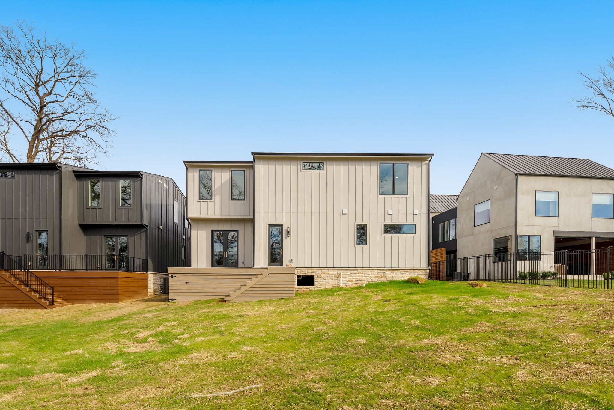 2306 Riverside Drive Nashville, TN 37216 - Photo 39 of 44 a swimming pool with outdoor seating