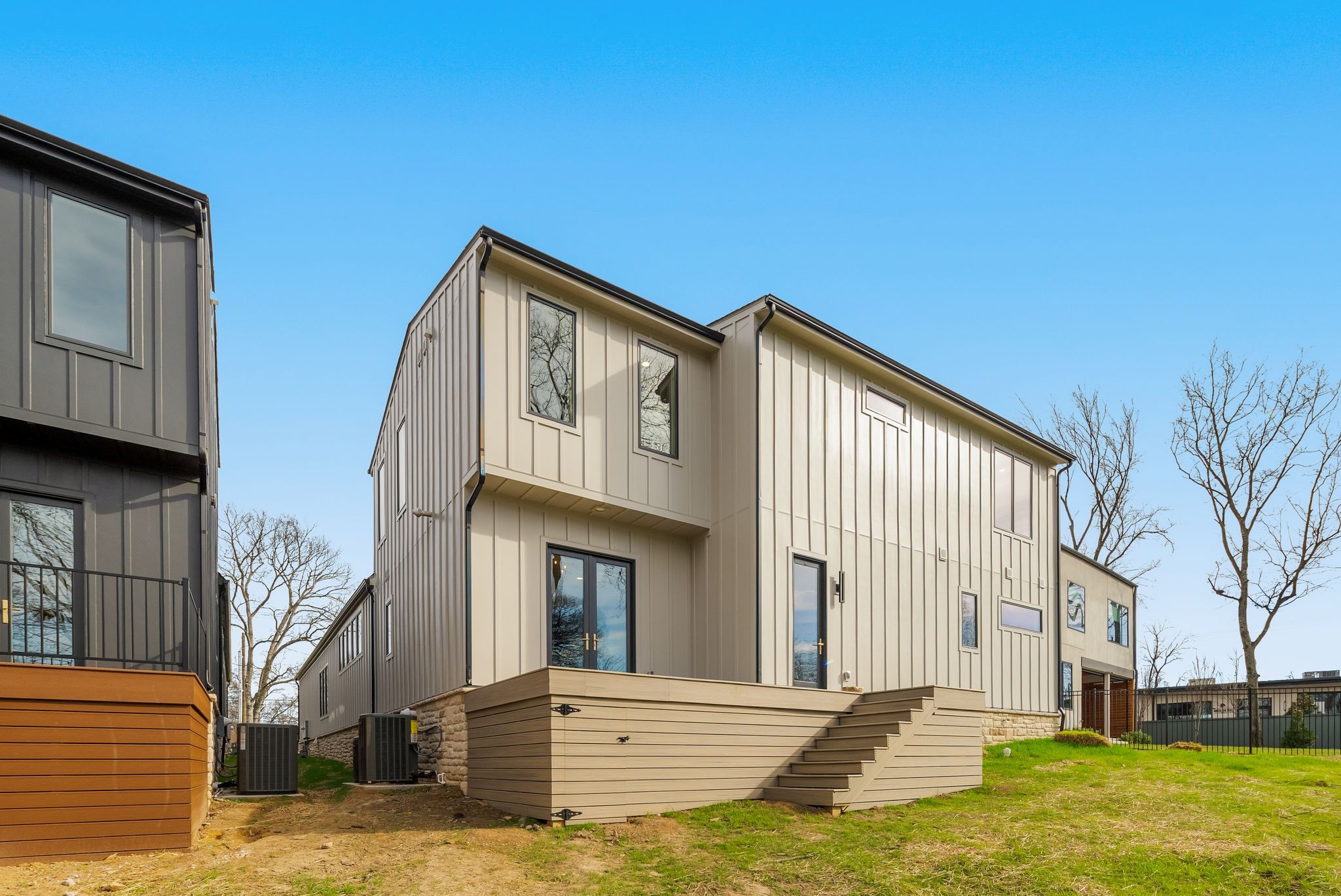 2306 Riverside Drive Nashville, TN 37216 - Photo 40 of 44 a view of a house with a yard