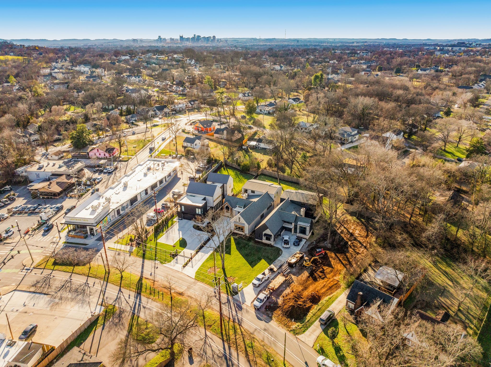 2306 Riverside Drive Nashville, TN 37216 - Photo 43 of 44 an aerial view of residential building and ocean