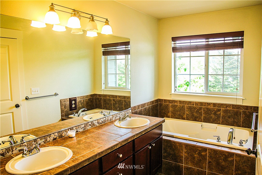 24108 39th Court Southeast, Unit 3 Bothell, WA 98021 - Photo 11 of 16