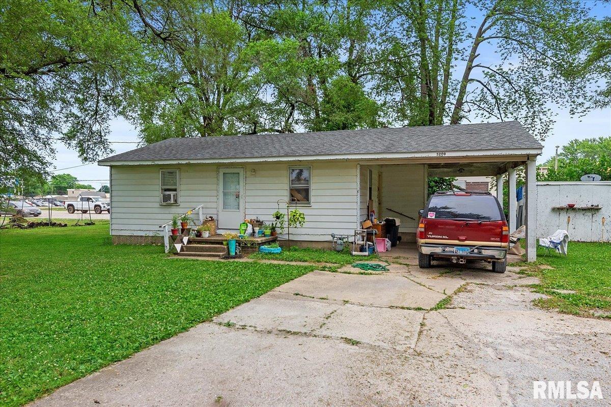730 North Dirksen Parkway Springfield, IL 62702 - Photo 13 of 24