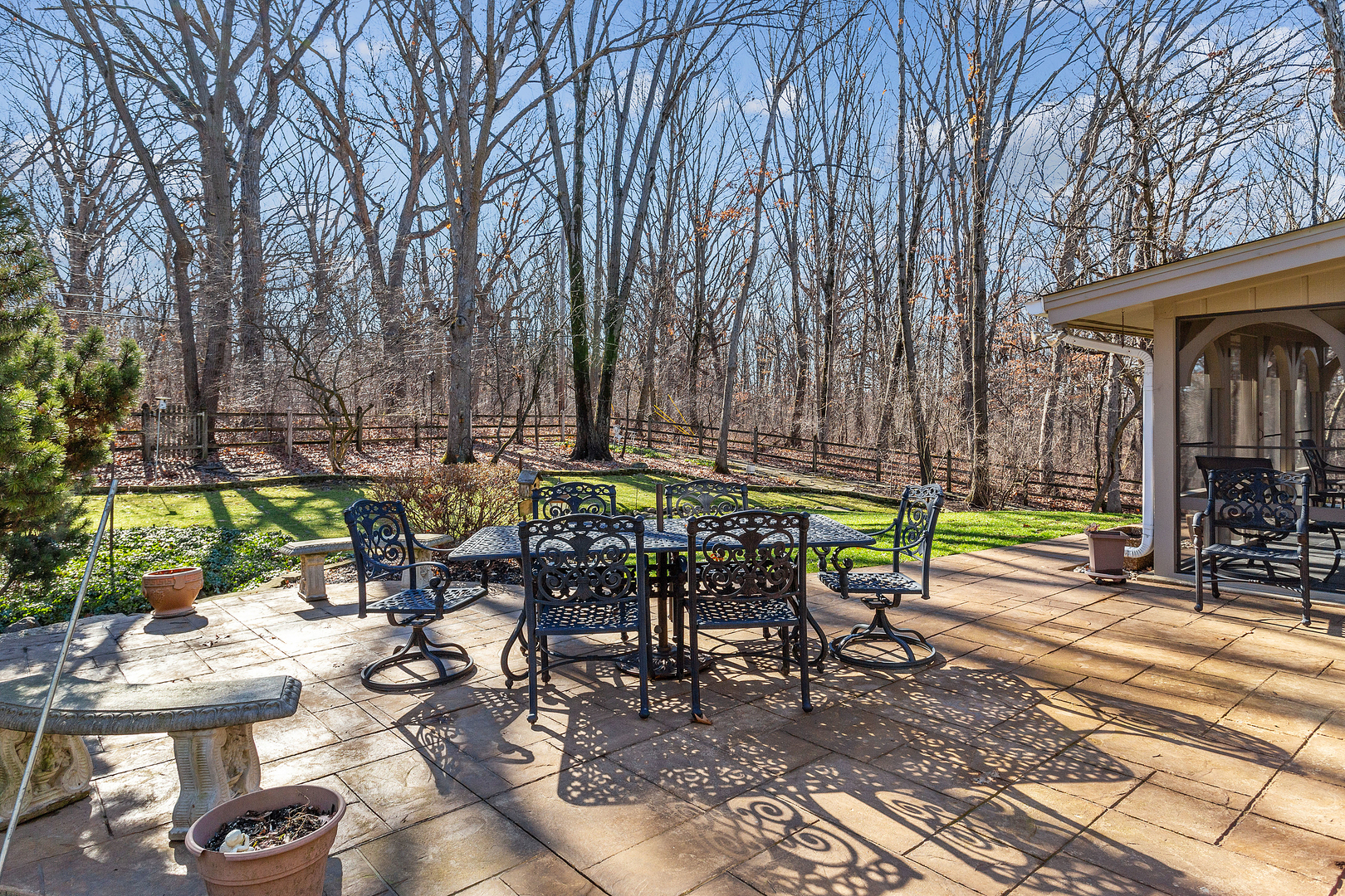 43 Ramsgate Drive Palos Park, IL 60464 - Photo 20 of 50 a view of outdoor dining space with a patio