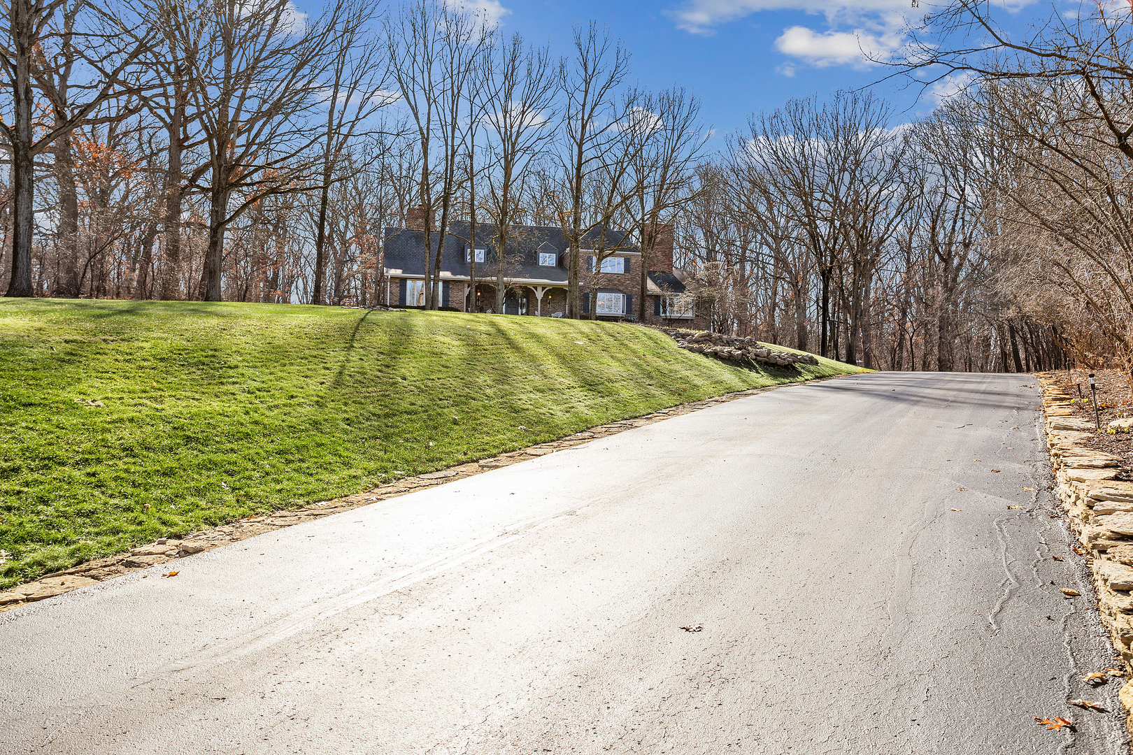 43 Ramsgate Drive Palos Park, IL 60464 - Photo 7 of 50 a view of swimming pool with an outdoor space