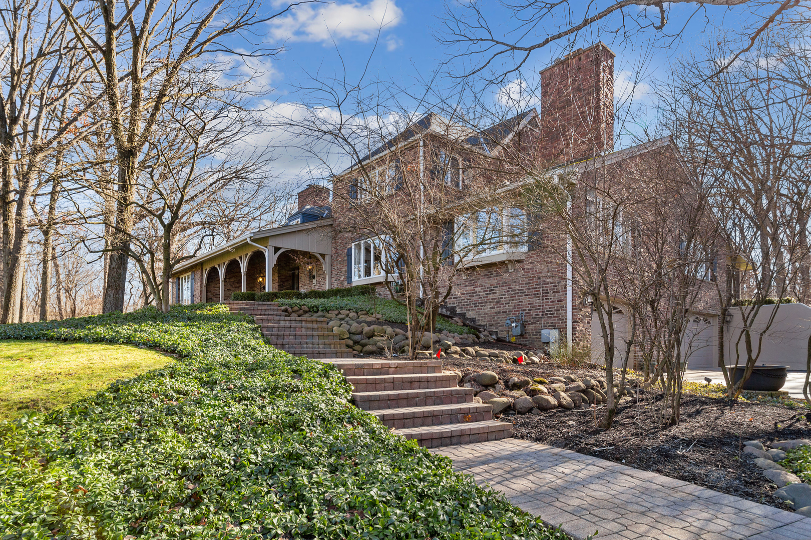 43 Ramsgate Drive Palos Park, IL 60464 - Photo 9 of 50 a front view of a house with a yard