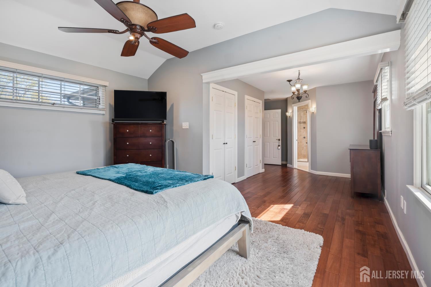 37 Winton Road East Brunswick, NJ 08816 - Photo 15 of 34