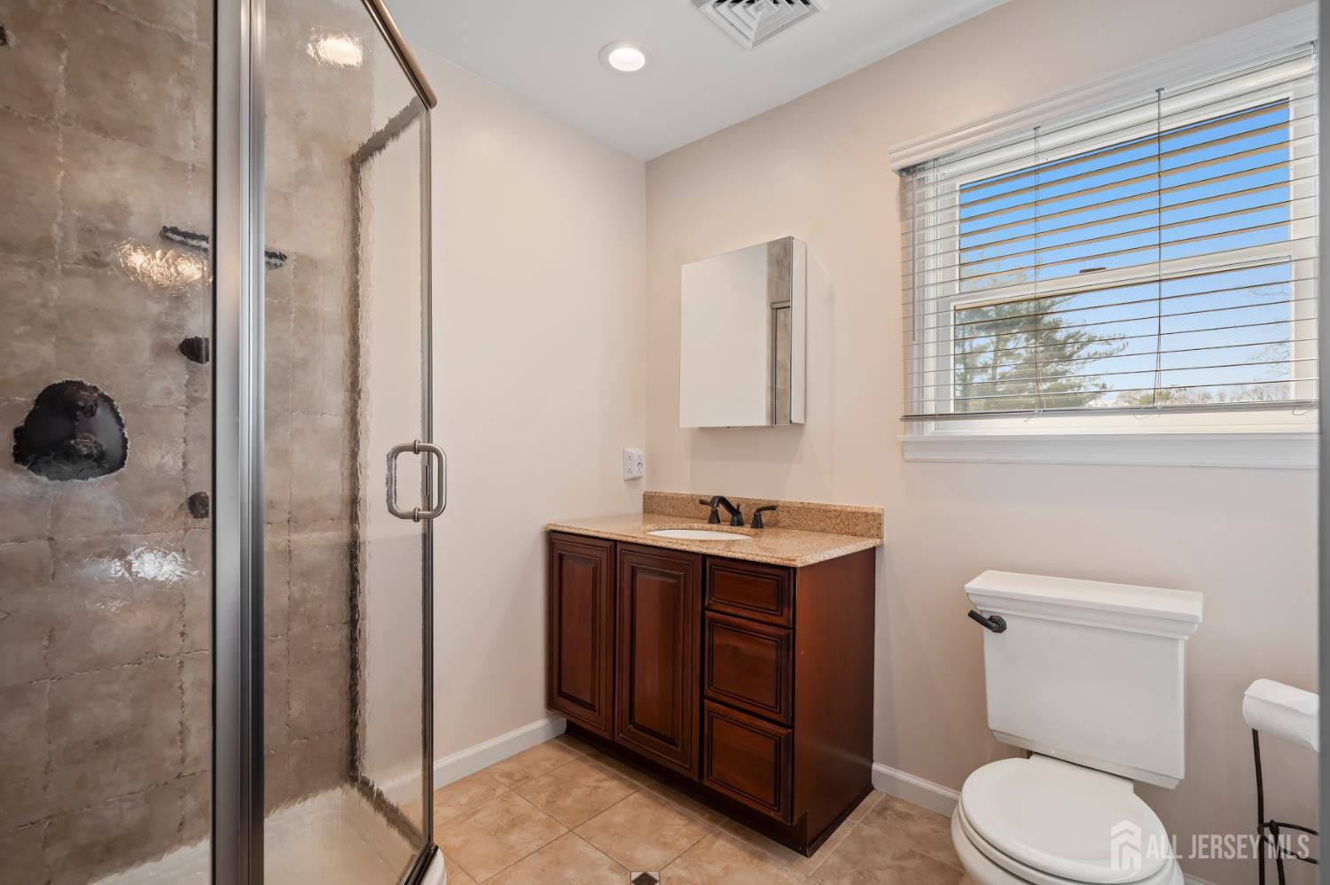 37 Winton Road East Brunswick, NJ 08816 - Photo 16 of 34