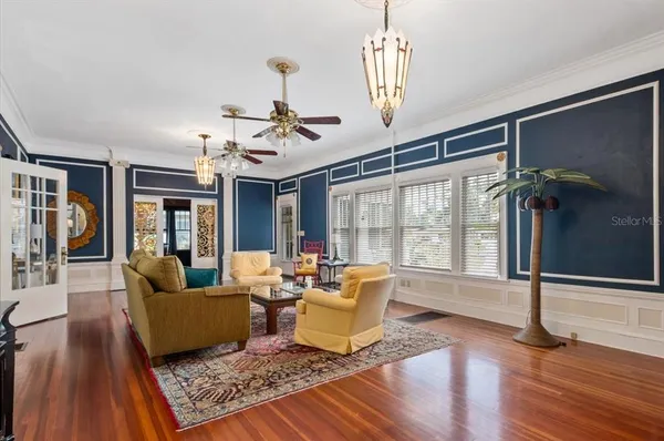 $1,249,500 | 2326 2nd Avenue East, Bradenton, FL 34208