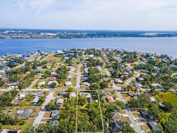 $1,249,500 | 2326 2nd Avenue East, Bradenton, FL 34208