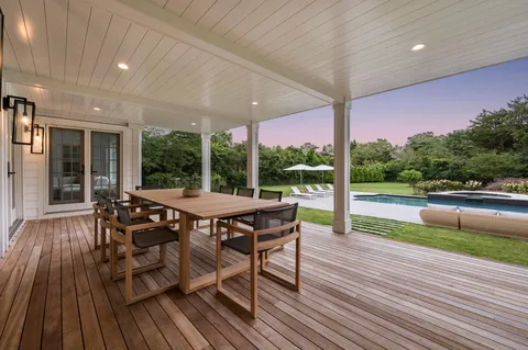 $4,795,000 | 702 David Whites Lane, Southampton, NY 11968