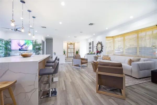 $6,850 | 1871 Northeast 186th Street, North Miami Beach, FL 33179