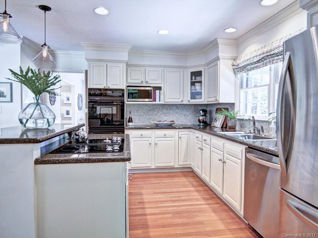 6140 Yellowood Road Charlotte, NC 28210 - Photo 8 of 24 Gallery Image 8