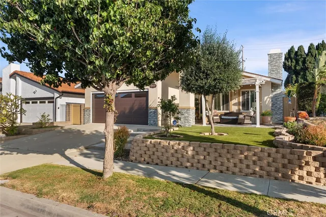 $1,575,000 | 25610 Amber Leaf Road, Torrance, CA 90505