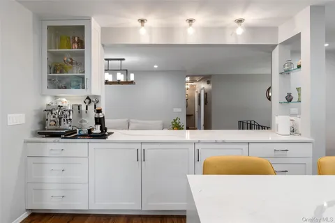 $1,600,000 | 7 Dogwood Lane, Irvington, NY 10533