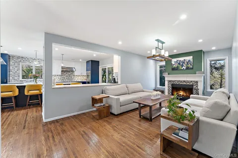 $1,600,000 | 7 Dogwood Lane, Irvington, NY 10533