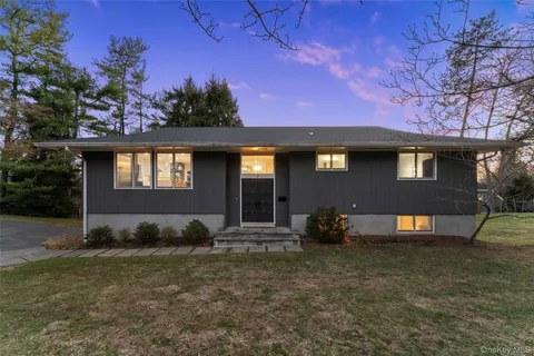 $1,600,000 | 7 Dogwood Lane, Irvington, NY 10533