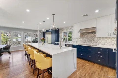 $1,600,000 | 7 Dogwood Lane, Irvington, NY 10533