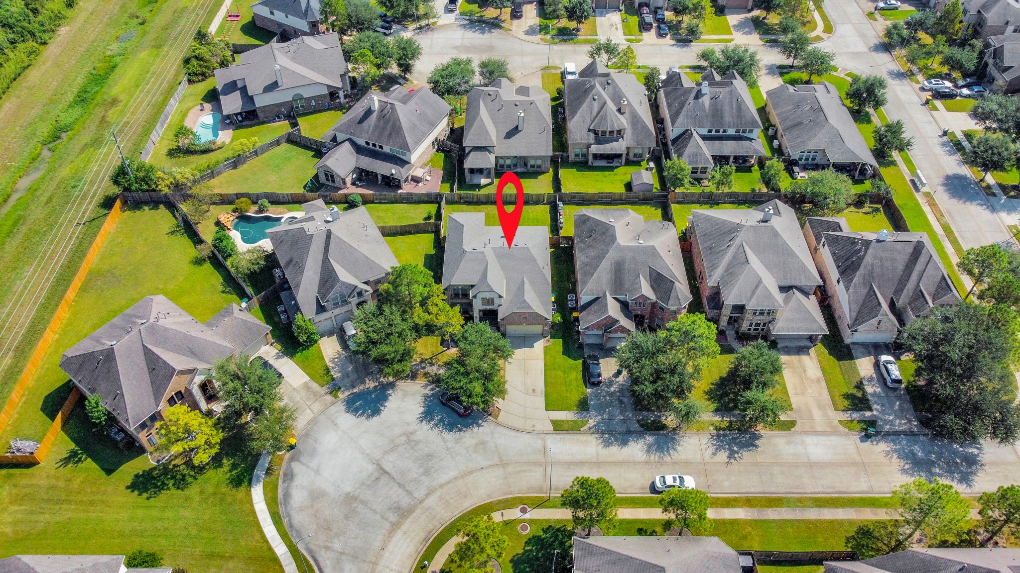 9427 Sapphire Bay Lane Rosharon, TX 77583 - Photo 2 of 50