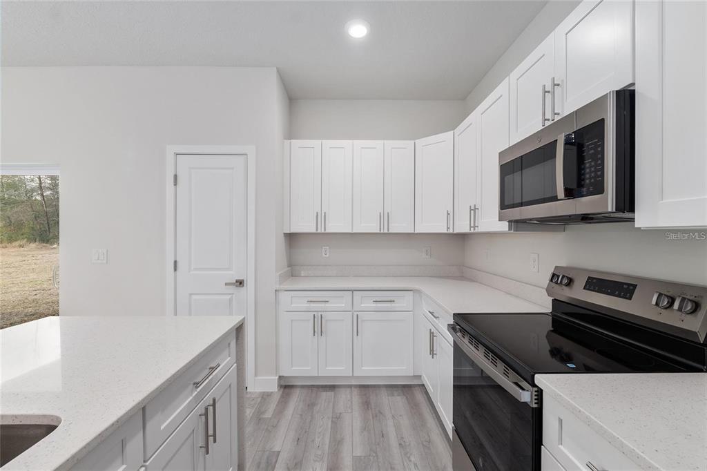 13633 Southwest 82nd Avenue Ocala, FL 34473 - Photo 10 of 38