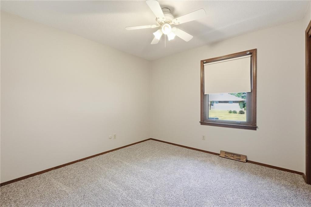 16512 Spring Valley Road Belton, MO 64012 - Photo 22 of 31