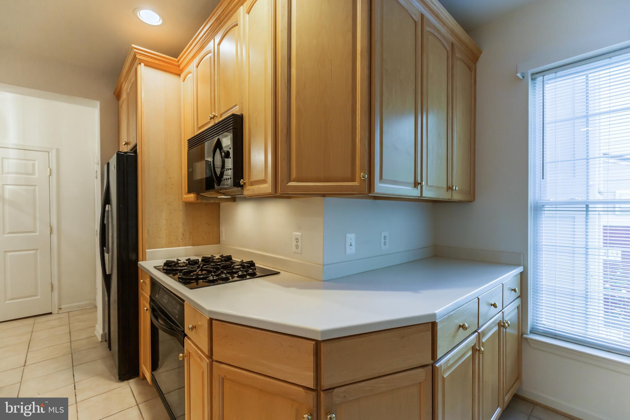 605 Runabout Loop Solomons, MD 20688 - Photo 13 of 31 Kitchen