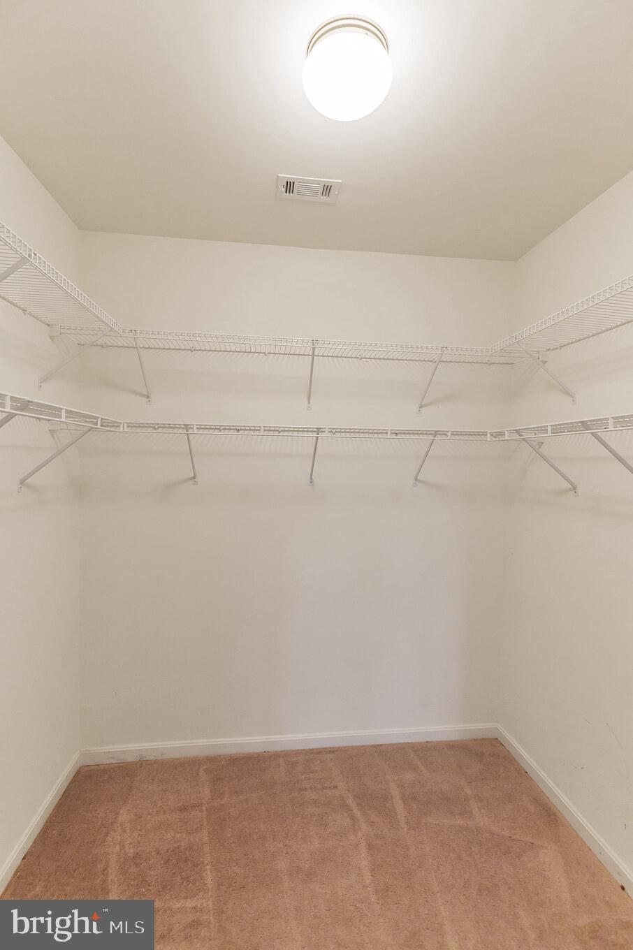 605 Runabout Loop Solomons, MD 20688 - Photo 25 of 31 Walk in closet