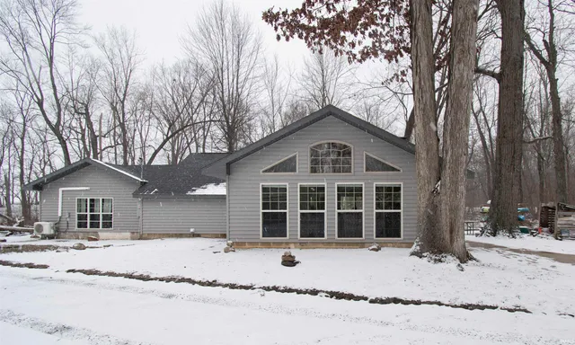 $324,900 | 2008 East Riverside Drive, Warsaw, IN 46582