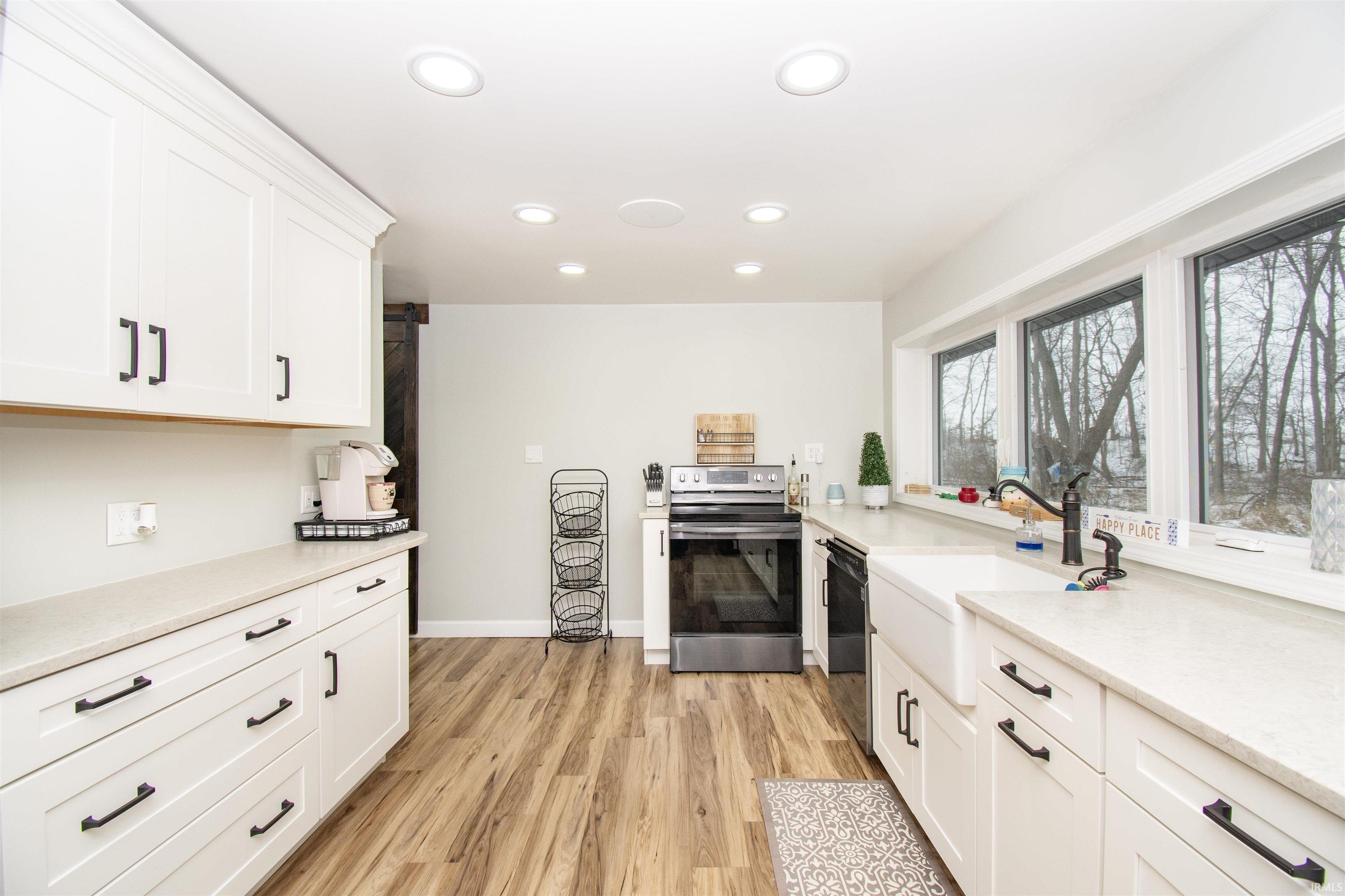 2008 East Riverside Drive Warsaw, IN 46582 - Photo 14 of 34