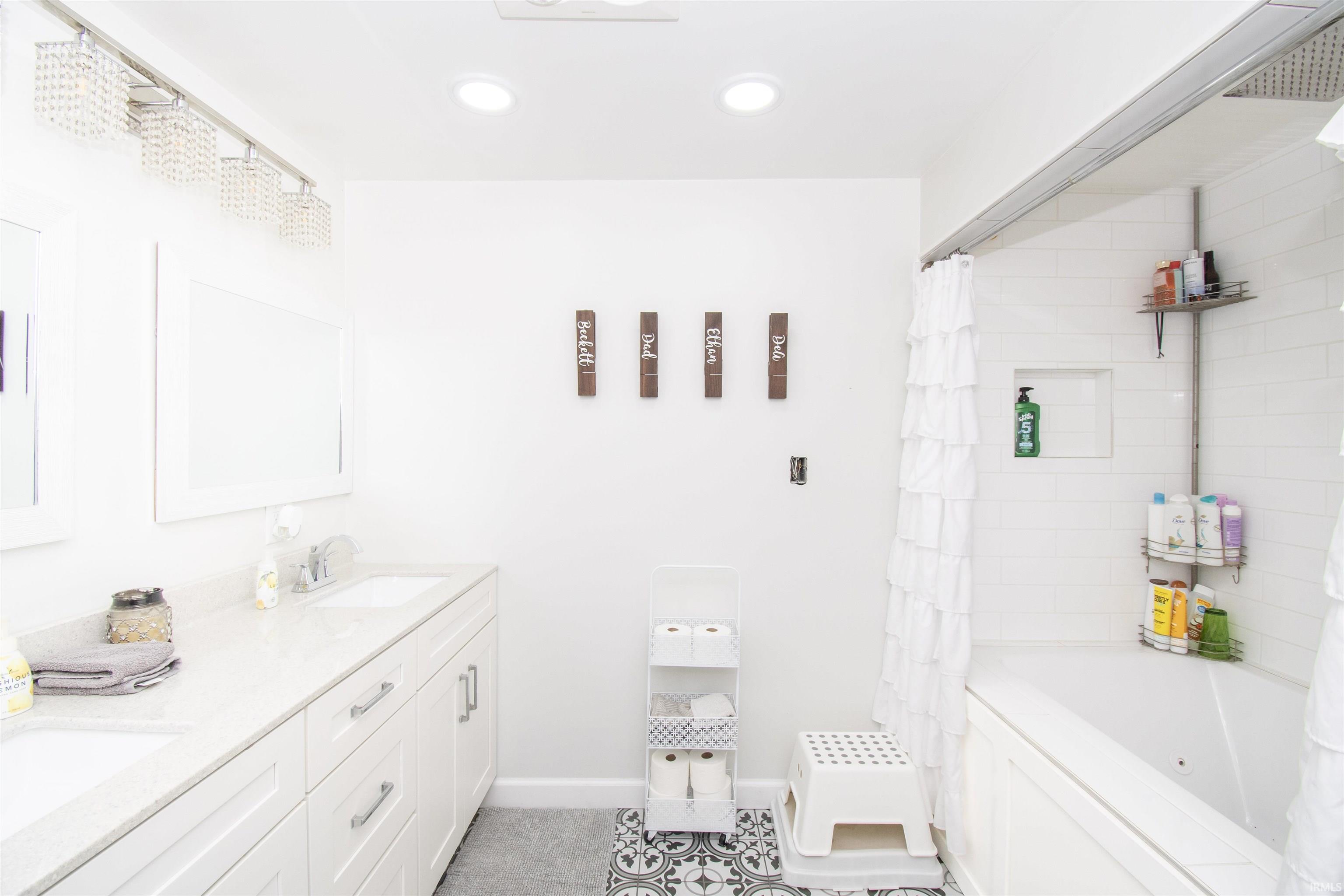 2008 East Riverside Drive Warsaw, IN 46582 - Photo 18 of 34