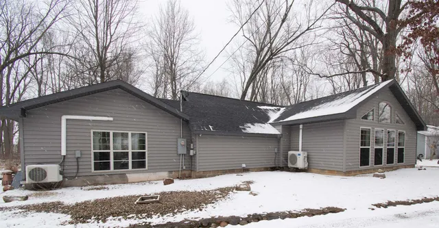 $324,900 | 2008 East Riverside Drive, Warsaw, IN 46582