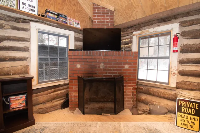 $324,900 | 2008 East Riverside Drive, Warsaw, IN 46582