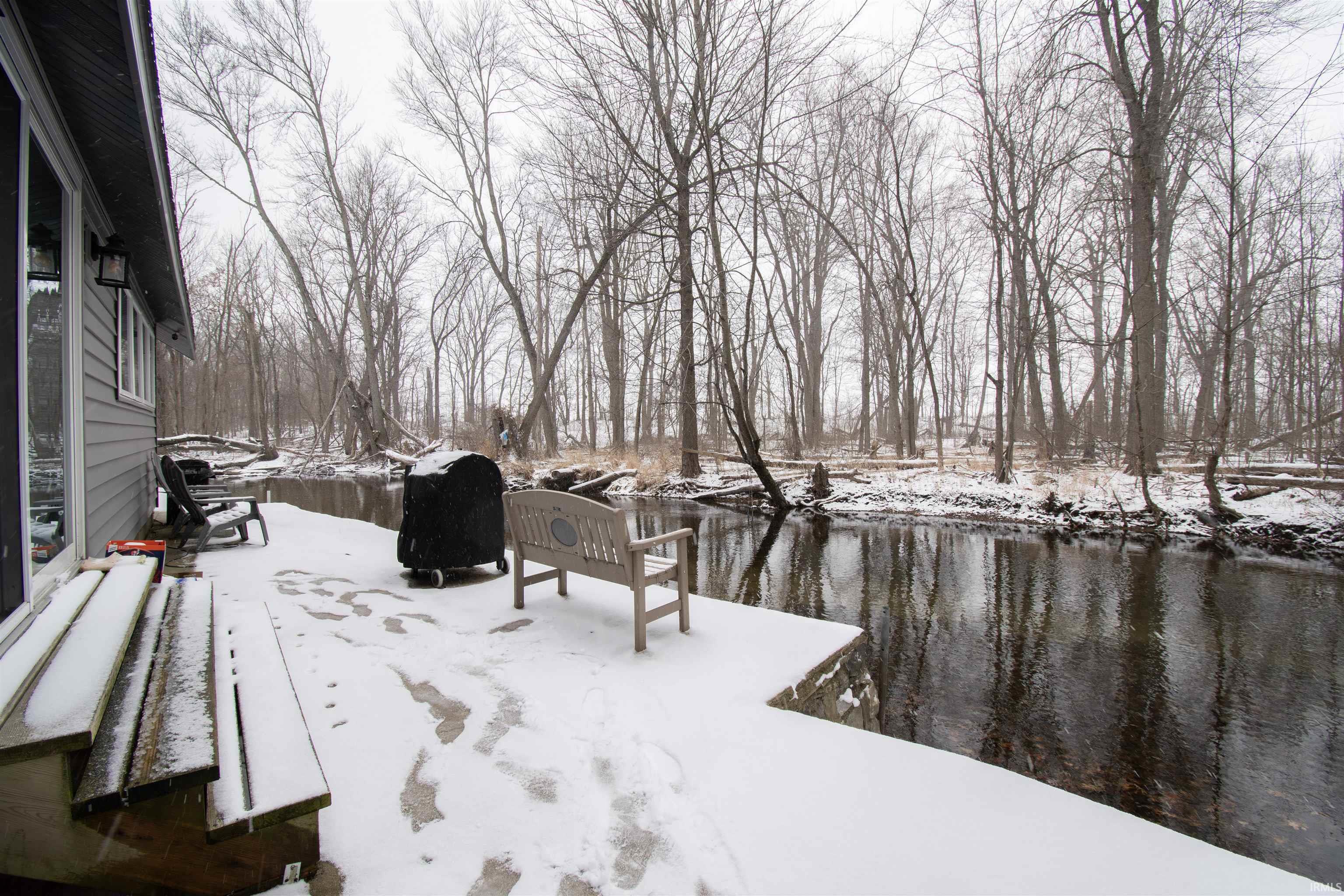 2008 East Riverside Drive Warsaw, IN 46582 - Photo 5 of 34