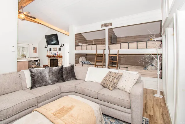 $324,900 | 2008 East Riverside Drive, Warsaw, IN 46582