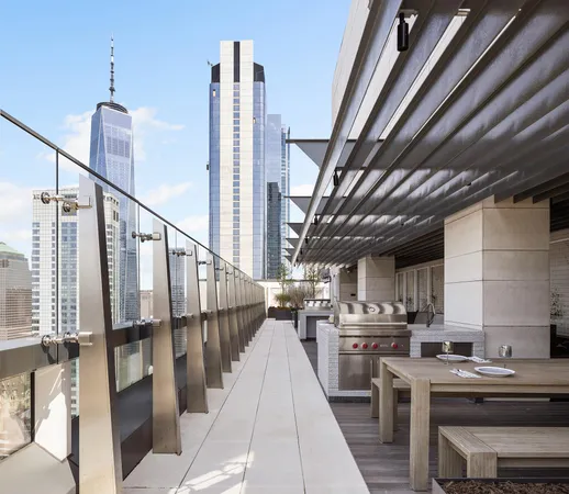 $2,170,000 | 77 Greenwich Street, Unit 24D | Financial District